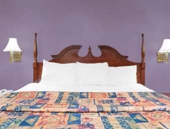 Travelodge Inn & Suites Latham Oda fotoğraf